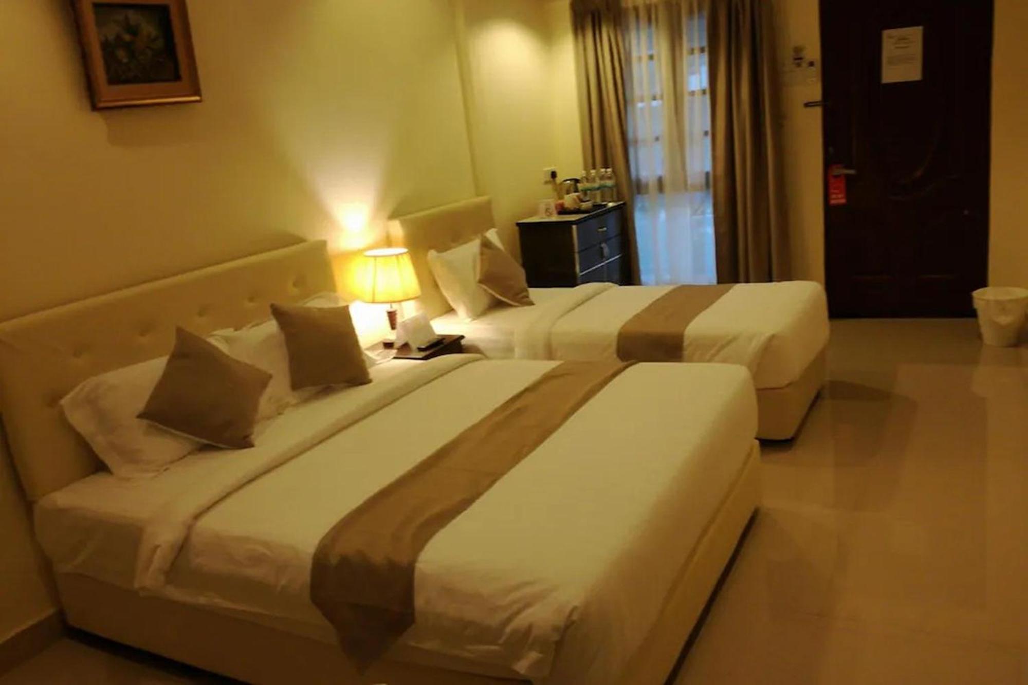 Alsafina Kijal Beach Resort & Restaurant Buitenkant foto