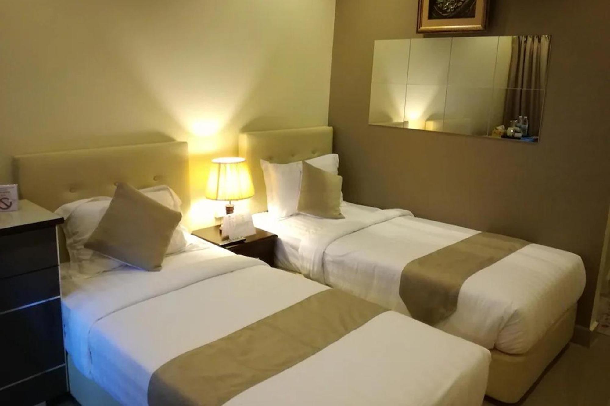 Alsafina Kijal Beach Resort & Restaurant Buitenkant foto
